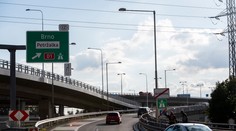 Vodiči pozor. V noci z piatka na sobotu uzavrú Prístavný most