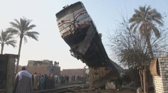 Pri Káhire narazil vlak do bariéry. Vyše 100 zranených