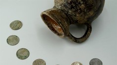 Namiesto jeleních parohov našiel v lese strieborný poklad. Teraz zaň dostane štedrú odmenu