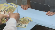 Rozdiel medzi Slovenskom a Českom sa prehlbuje. Naši susedia zarábajú viac a ich platy rastú rýchlejšie