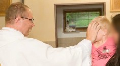 Od školáčky (12) vyžadoval orálny sex. Obvinili ďalšieho kňaza, ktorý roky pôsobil v Dolnom Kubíne