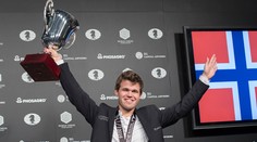 Carlsen získal tretí titul majstra sveta v šachu