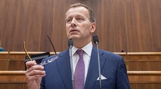 Ľudia sa znova chystajú do ulíc. V Bratislave ohlásili protest proti Kollárovi