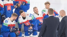 FOTOGALÉRIA: Slováci absolvovali spoločné fotenie. Očividne počas neho panovala výborná nálada