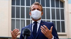 Na sociálnych sieťach koluje Macronov covidpas