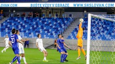 Slovan doma rozobral Nitru, Trenčín si so Sereďou body podelil