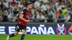 Kus smoly pre Valjenta. Jeho tím inkasoval štyrikrát za osem minút a zranil sa, keď už o nič nešlo