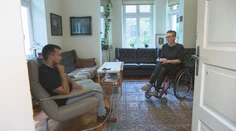 Zákazníčke bol poskytnutý nadštandardný prístup a dostala zdarma sendvič a nápoj, reaguje česká spoločnosť