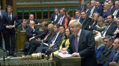 Britský parlament odmietol návrh premiéra Johnsona na termín volieb