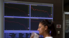 Čínsky prepad trhov vyrušil celý svet. Môže mať dopad aj na Slovensko