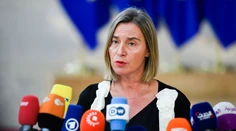 Bývalú šéfku diplomacie EÚ Mogheriniovú obvinili z podvodu aj korupcie