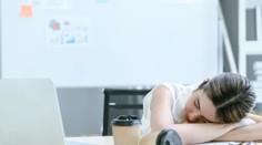 Máte problémy so spánkom? Lekár prezradil, čomu sa treba večer po šiestej vyvarovať