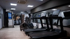 Vysnívaná „práca“ s odmenou 4 300 eur. Stačí testovať župany alebo posilňovne, hláste sa