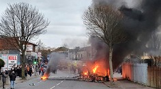 V Severnom Írsku pokračovali výtržnosti