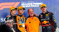 GALÉRIA: Víťaz si vypočul bučanie fanúšikov, Lewis Hamilton žije vo vlastnom svete. Brazília opäť nesklamala