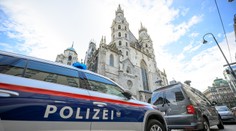 V zadymenej pivnici vo Viedni našli telo muža s bodnou ranou. Polícia nesmie vstúpiť na miesto činu