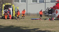 Po tragédii v Komárne bojuje o život aj 64-ročný muž. Utrpel vážne zlomeniny