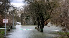 V týchto okresoch platia výstrahy pred povodňami. Pozor aj na silný vietor na horách