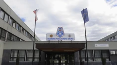 Kauza postrelená kadetka: Jedna z verzií hovorí, že školiteľ mal zásobník plný ostrých a zahodil ho po tragédii