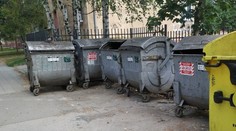 Hrozný nález v odpadkoch v Karvinej. Bezdomovec tam našiel mŕtve bábätko