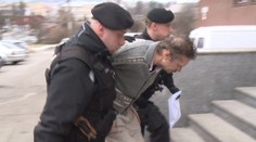 Ľubomír (54) sa nechcel rozvádzať, pred dcérou bodol v spánku manželku