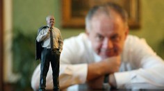 Prezident Kiska sa pochválil 3D sochou. Nerobí však reklamu?