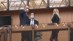 Platy ústavných činiteľov pôjdu dole. Môže za to Sulíkova konštanta