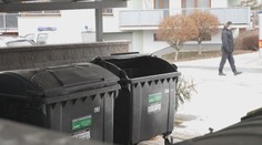 Česká polícia obvinila mamu dievčatka, ktoré našli v kontajneri v Pardubiciach