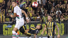 VIDEO: Gól, aký ste ešte nevideli. Asistencia aj zakončenie prišli nožničkami