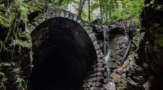 Toto je absolútna tma: Pozrite si, ako to vyzerá v strašidelnom tuneli na Gemeri