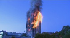Vyšetrovacia správa tragédie Grenfell Tower: Nebyť zlyhania hasičov, obetí by bolo menej