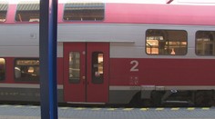Veľká zmena na železnici vyvolala odpor. Obec pri Bratislave nechce prísť o vlakovú zastávku