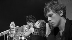 Divadlo Nová scéna aktuálne reaguje na slovenskú realitu predstaveniami pre mladých