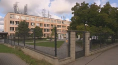 Hromadná nákaza salmonelózou v pražskej škole: Počet potvrdených prípadov rastie, hygienici našli príčinu