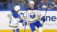 VIDEO: Buffalo sa dočkalo prvého triumfu v sezóne. V gólovej prestrelke zdolalo Ottawu