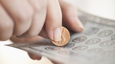 Zotrel žreb a skolaboval od šoku. Dedko 22 vnúčat presne vie, čo urobiť s výhrou