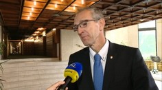 Aj politici majú prezývky: Viete, komu hovoria Raťafák plachta a komu Bum-bác?