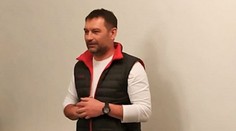 Auto na dvore sa stalo osudným starostovi malej obce pri Banskej Bystrici