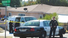 Päť ľudí, vrátane troch detí, zahynulo pri streľbe v dome v Kalifornii