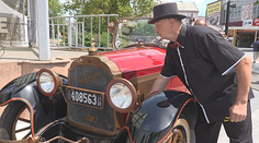Kúpil ho ako vrak, dnes je jediný v takomto stave na svete. Na Zemplíne obdivujú automobilový unikát
