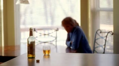 Alkohol zasahuje imunitu, mozog aj srdce. Odborníci vysvetlili, čo sa dá ešte napraviť