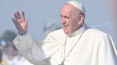 Vyhlásia Františka za svätého? Pre jedného z pápežov už vo Vatikáne porušili pravidlo