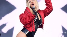 Fergie v úspornom kostýme. Taká sexy už dávno nebola