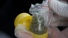 Za "prekvapenie" v kindervajíčku mu hrozí  až 10 rokov natvrdo