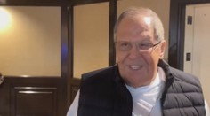 VIDEO: Sergej Lavrov prišiel na samit Trump – Putin v mikine s nápisom CCCP