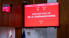 Skúška jednoty koalície sa skončila opozičným rozkolom. O odvolaní ministrov Tarabu a Šimkovičovej sa nehlasovalo