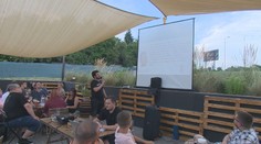 Do baru chodia už aj precvičovať mozgové bunky. V Nitre sú čoraz viac populárne vedomostné kvízy