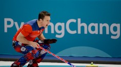 FOTO: Nastolia trend? Pozrite, v akých nohaviciach reprezentovali v curlingu Nóri