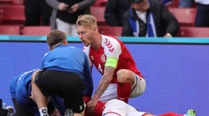 Kjaer pri záchrane Eriksena nepostupoval správne. Podľahol mýtu, ktorý záchranári už roky vyvracajú