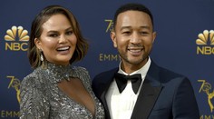 Rodila pred 4 mesiacmi, pustili sa do jej postavy: Slávna modelka zareagovala